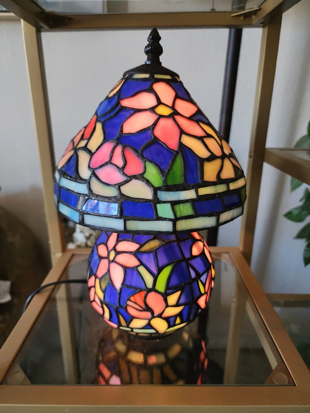 Tiffany Style Stained Glass Accent Lamp Double Lit GORGEOUS!
